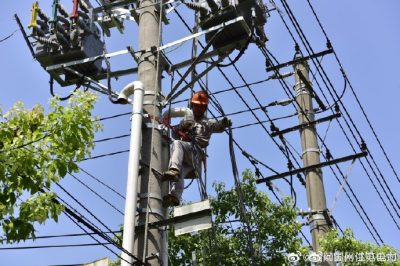 昆山市供電公司更換自動化開關、安裝調(diào)試配電開關監(jiān)控終端
