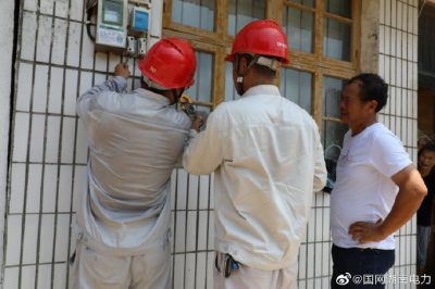 西洞庭供電公司開展配電線路設(shè)備特巡、帶電作業(yè)、紅外測溫、主動搶修等工作
