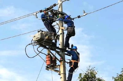 臨朐縣供電公司對東城工業園的10千伏榮懷I線進行遷移改造