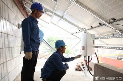 對起鳳鎮夏莊村光伏發電設備進行上門巡檢
