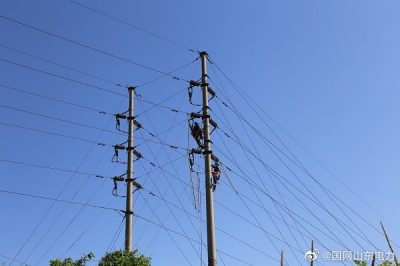 在35千伏電高線35號桿處發現線夾發熱缺陷