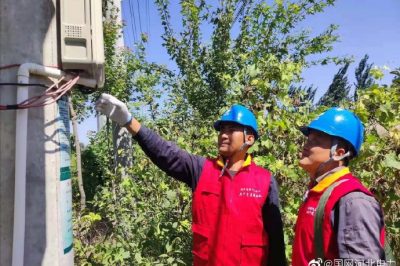 對轄區內的高低壓線路、設備進行巡視