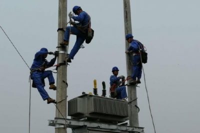 國網無極縣供電公司簡化流程、提速進度，確保企業盡早用電