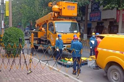 對轄區內10千伏線路進行帶電檢修